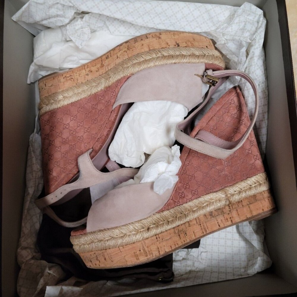 GUCCI Monogram Pattern Pink Suede Espadrilles 9.5 Pre-Loved - Picture 2 of 15